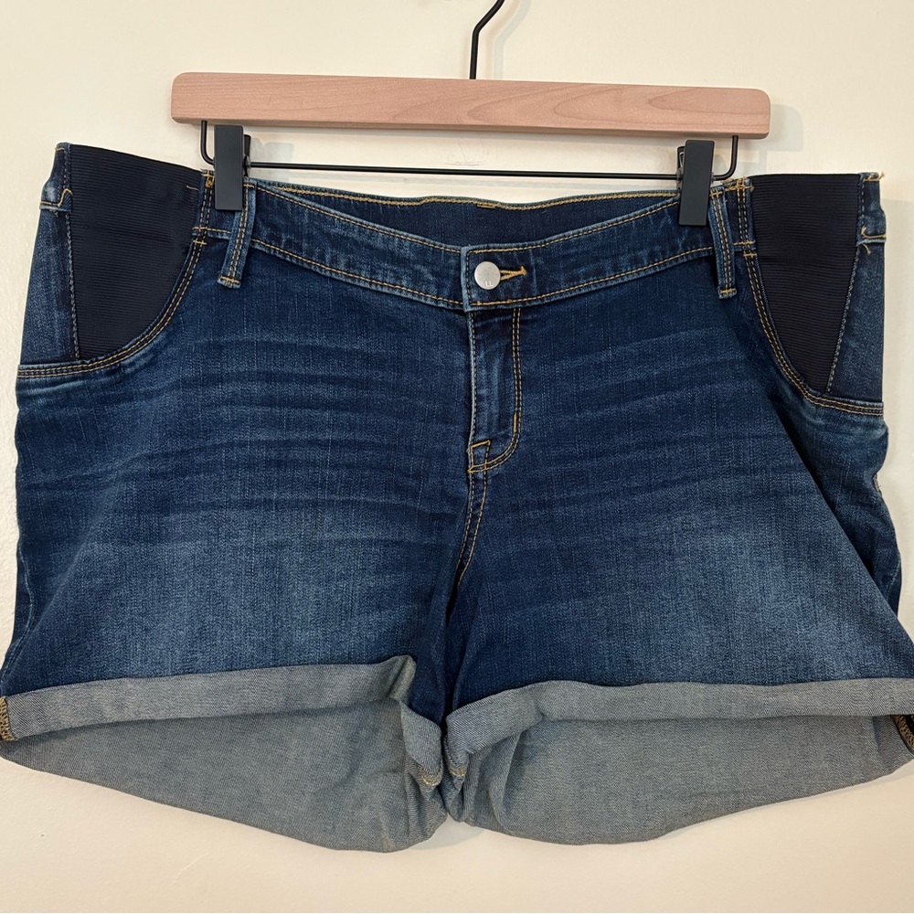 Liz Lange Maternity MIDI Jean Shorts, Size XL